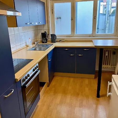 Preiswertes Zentrales Wg-zimmer In