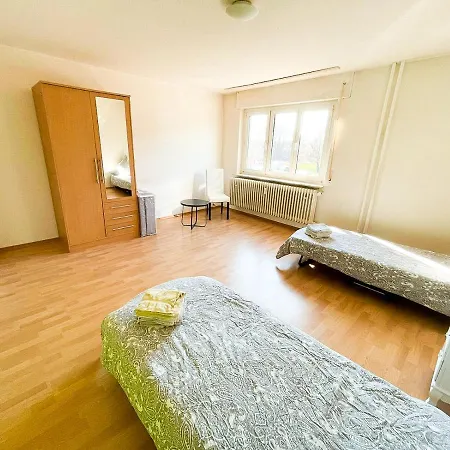 Preiswertes Zentrales Wg-zimmer In