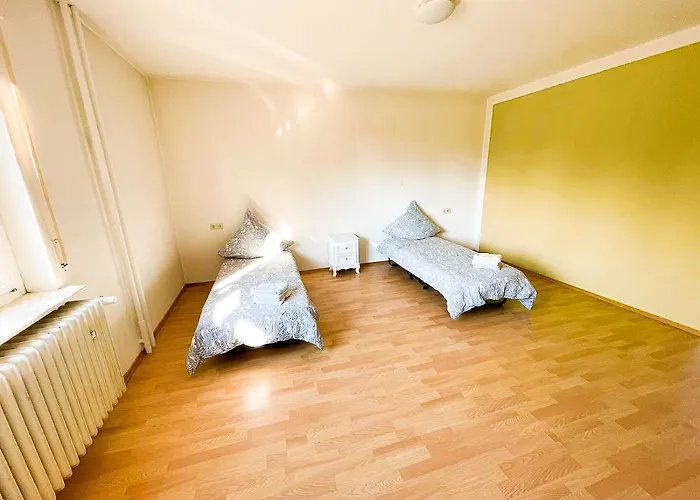 Preiswertes Zentrales Wg-zimmer In