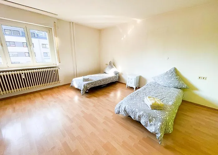 Preiswertes Zentrales Wg-zimmer In Appartamento Ravensburg